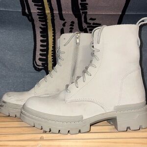 Women's Gray Lace-Up Boots